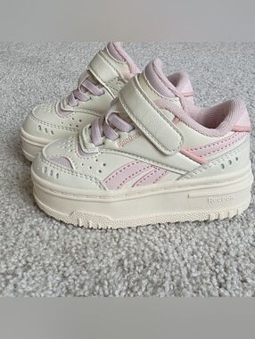 Reebok Kids Cream and Light Pink Velcro Sneakers